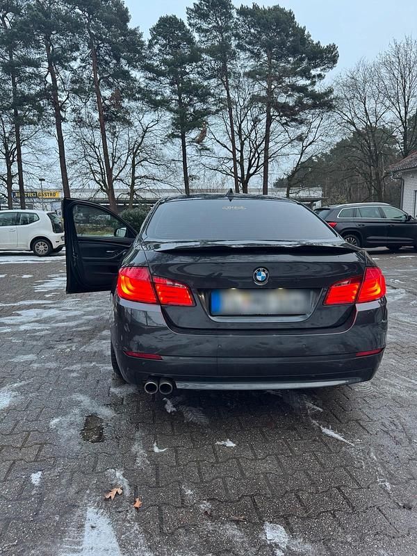 Gebraucht BMW 525 218 PS (160 kW) 2011 Andere farben Limousine