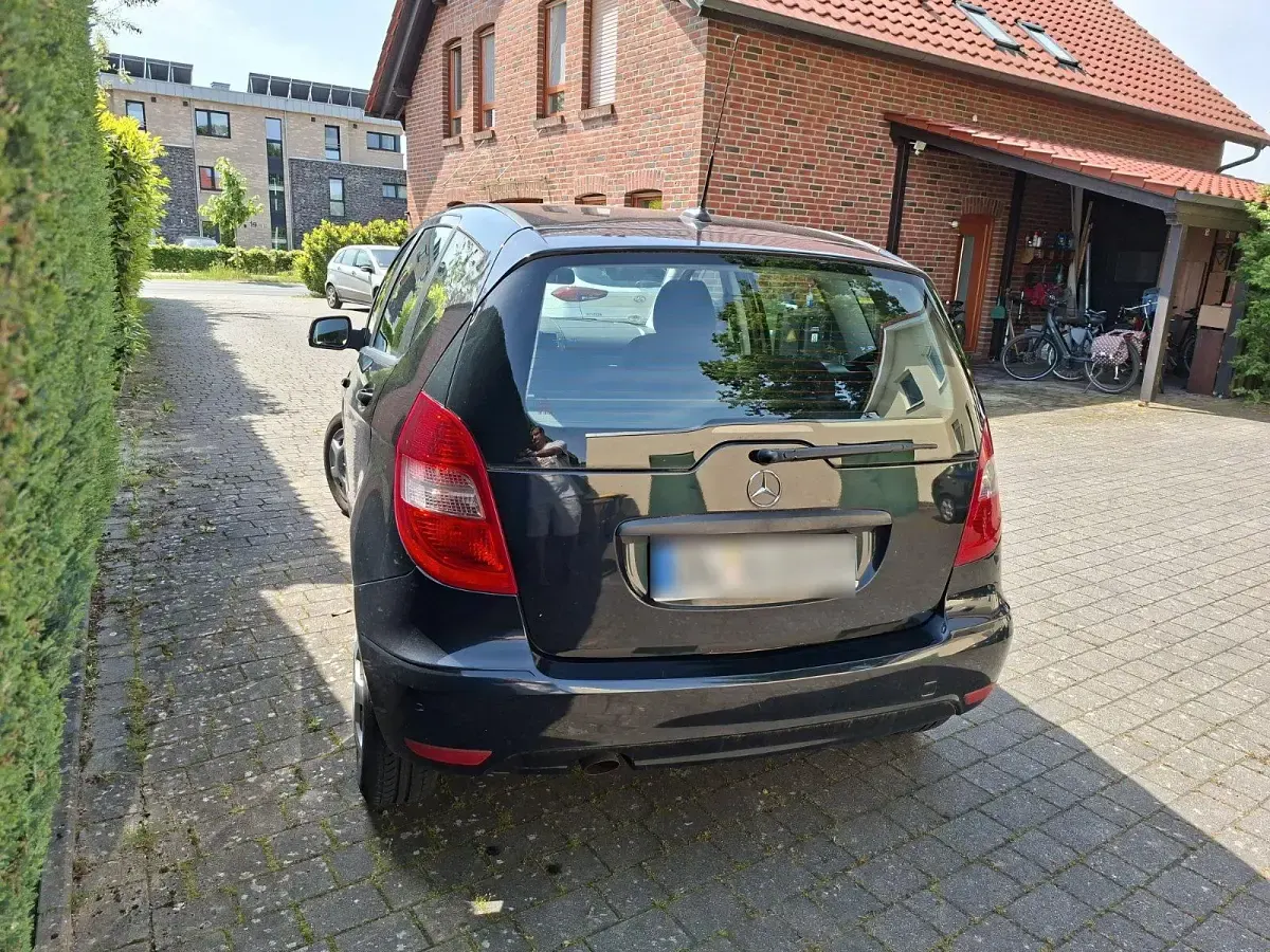 Gebraucht Mercedes A160 95 PS (69 kW) 2011 Schwarz Van / Kleinbus