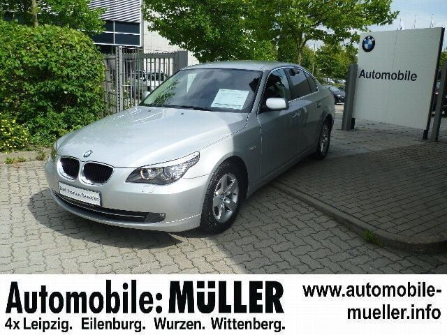 Silber metallic Gebraucht 2008 BMW 520 Comfort Edition Limousine | 23.490 € - Bild 1/4