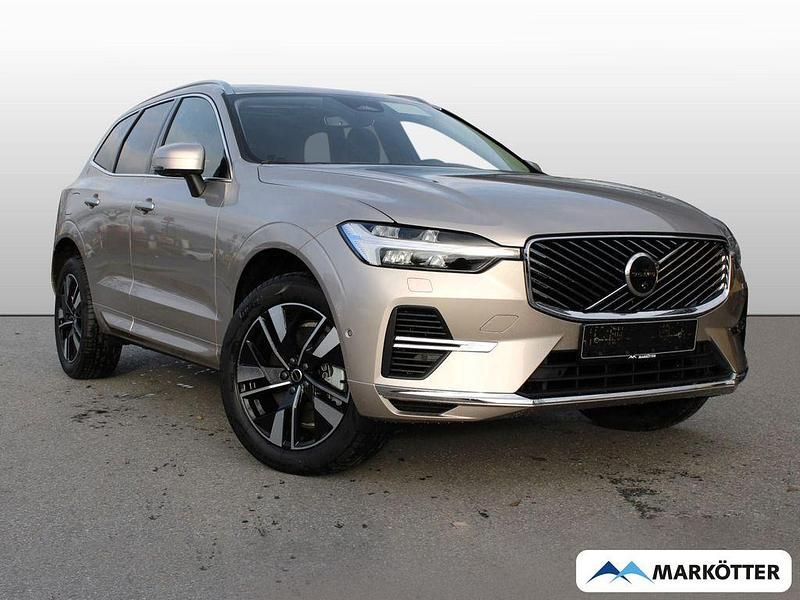 Neu Volvo XC60 Plus 398 PS (292 kW) 2025 Grau SUV