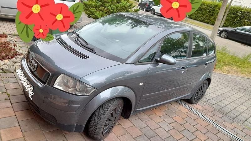 Grau Gebraucht 2003 Audi A2 Kleinwagen | 3.333 € (Guter Preis) - Bild 1/4