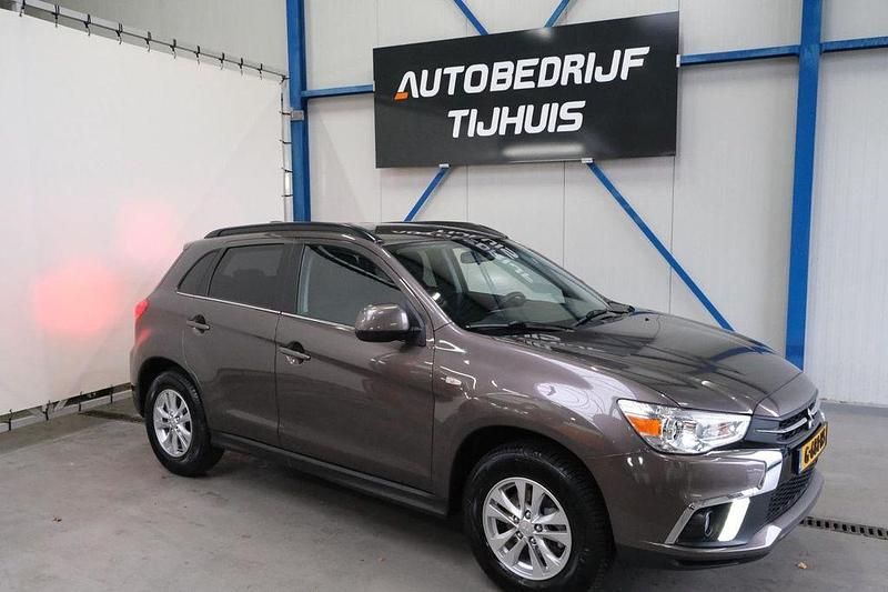 Braun Gebraucht 2019 Mitsubishi ASX Intense SUV | 12.460 € (Fairer Preis) - Bild 1/4