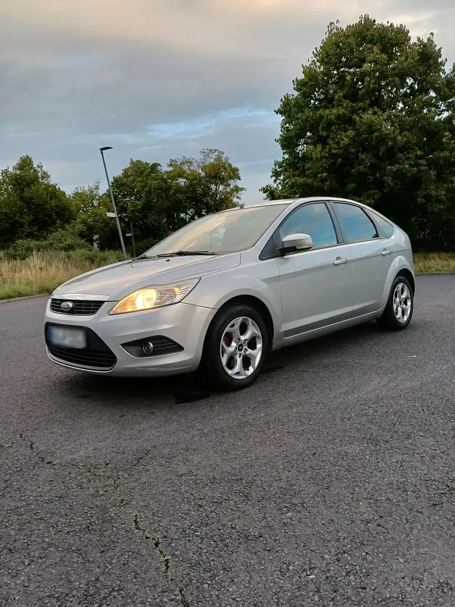 Gebraucht Ford Focus 2008 Grau Limousine