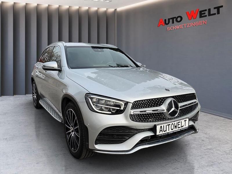 Gebraucht Mercedes GLC220 AMG line 194 PS (142 kW) 2020 Silber SUV