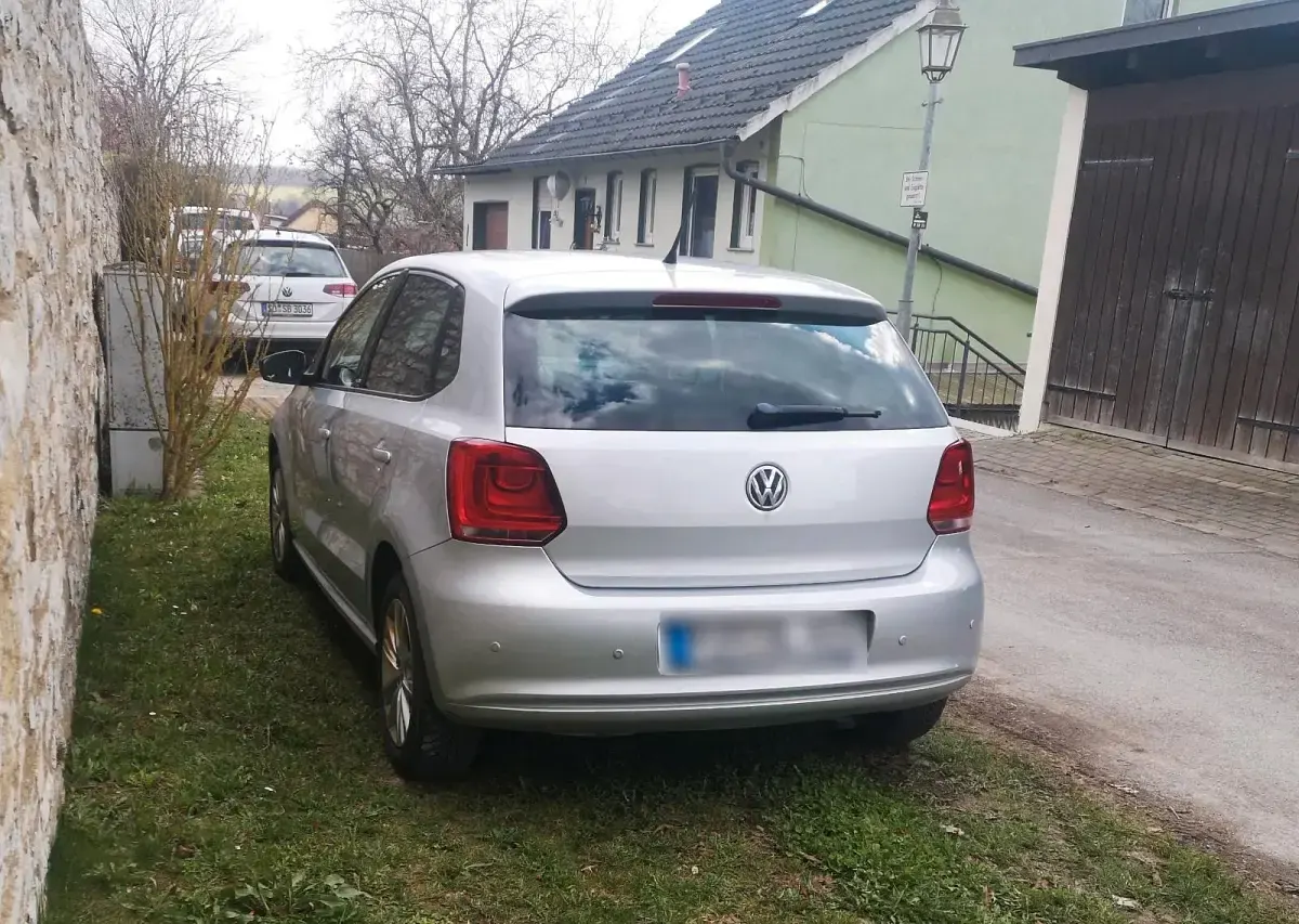 Gebraucht VW Polo 71 PS (52 kW) 2012 Silber Kleinwagen