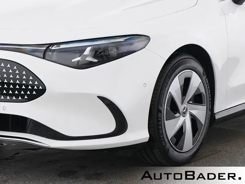 Gebraucht Mercedes CLA 250+ 200 kW (272 PS) 2025 Weiß Limousine