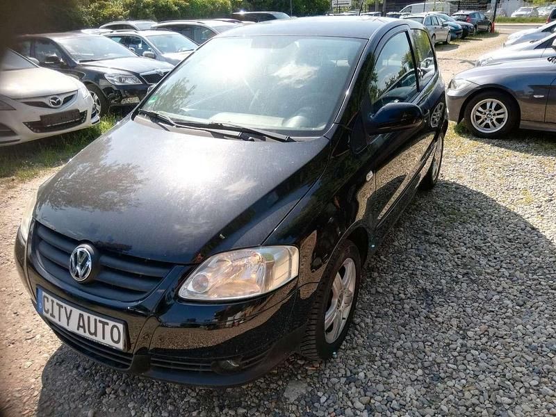 Gebraucht VW Fox Style 54 PS (39 kW) 2010 Schwarz Kleinwagen