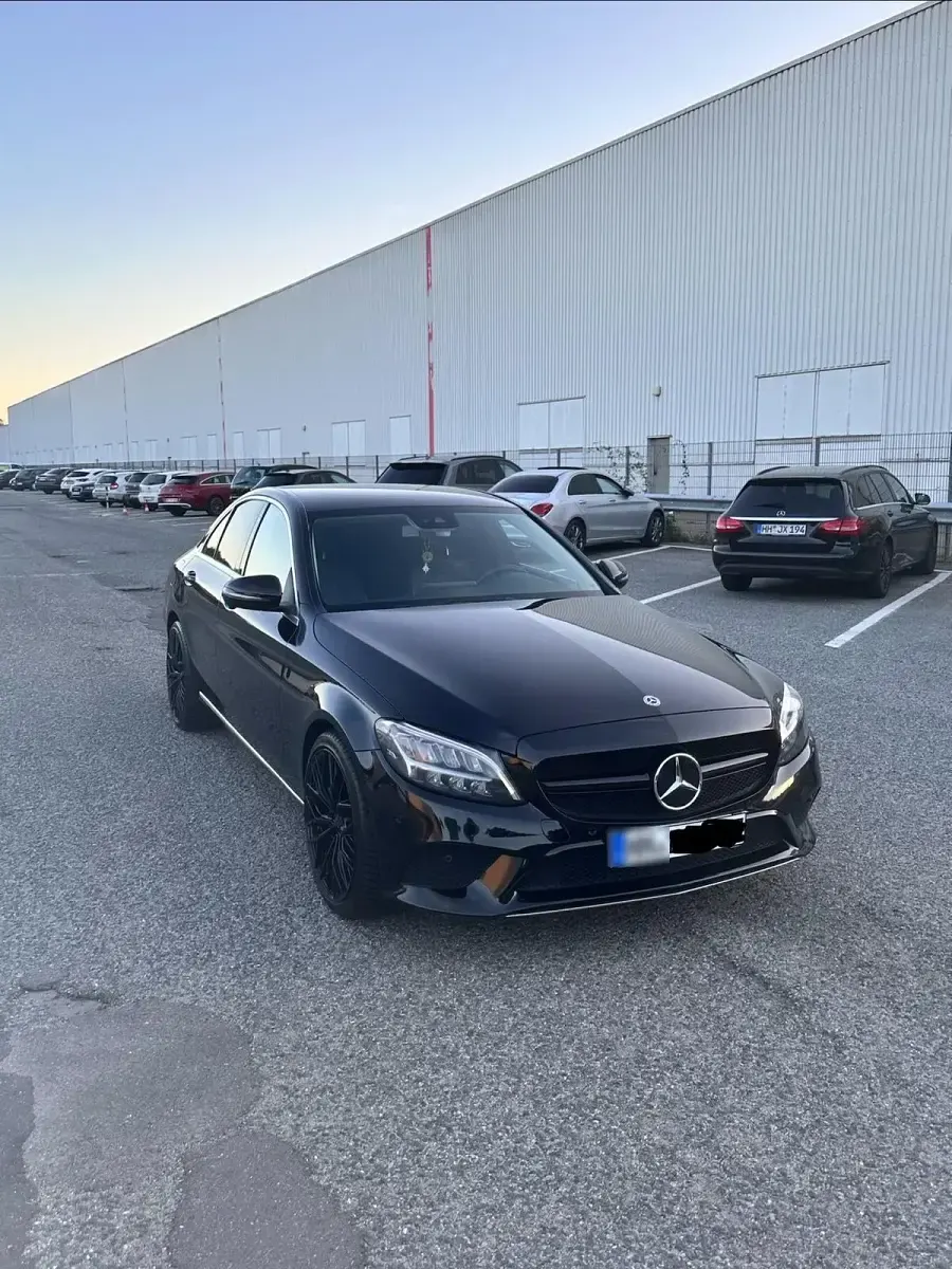 Gebraucht Mercedes C220 Business 194 PS (142 kW) 2019 Schwarz Limousine