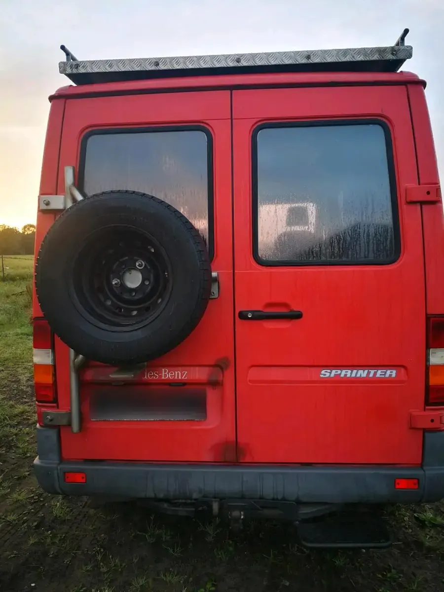 Gebraucht Mercedes Sprinter 122 PS (89 kW) 1998 Rot Van