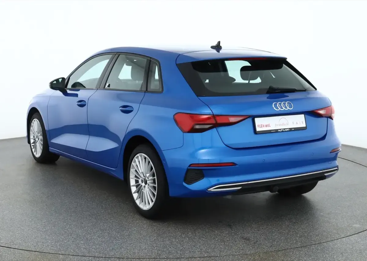 Usata Audi A3 Sportback e-tron Advanced 110 CV (80 kW) 2023 Blu Utilitaria