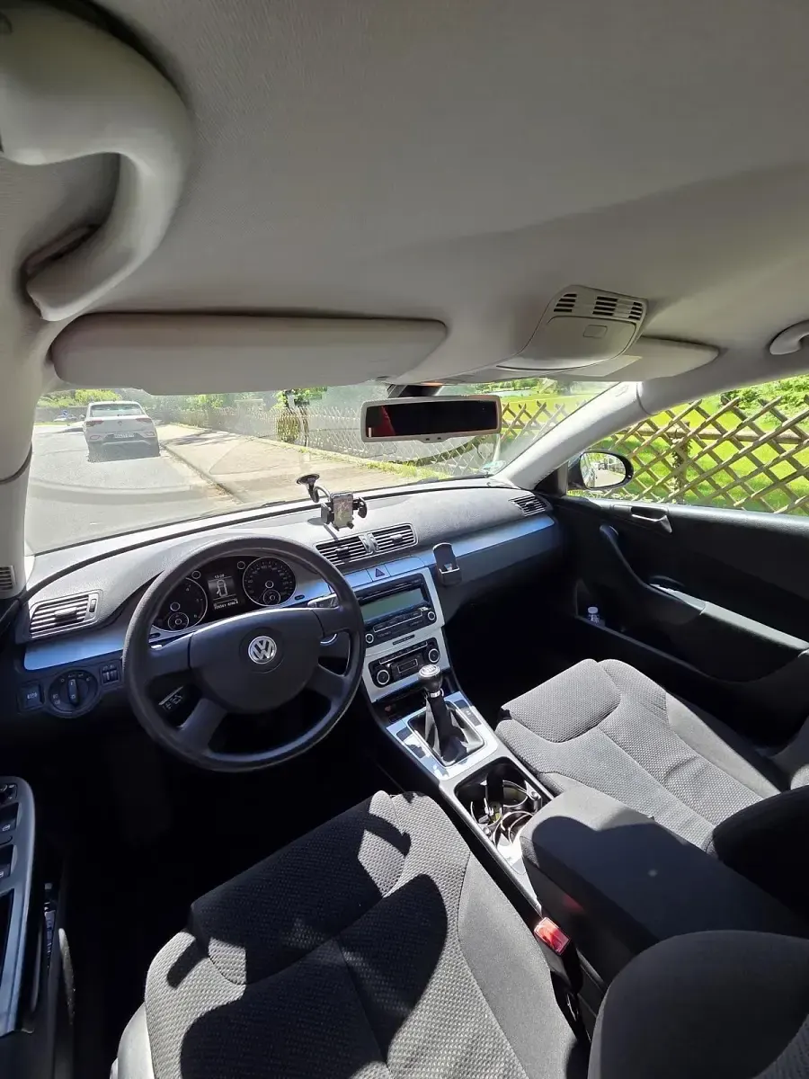 Gebraucht VW Passat 140 PS (102 kW) 2010 Schwarz Kombi