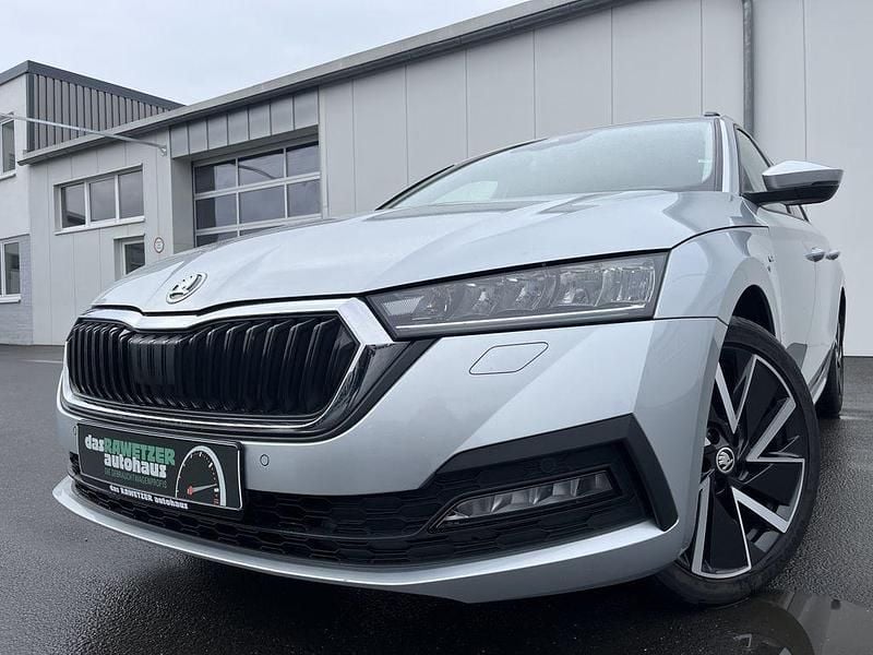 Gebraucht Skoda Octavia Clever 116 PS (85 kW) 2023 Brilliantsilber Kombi