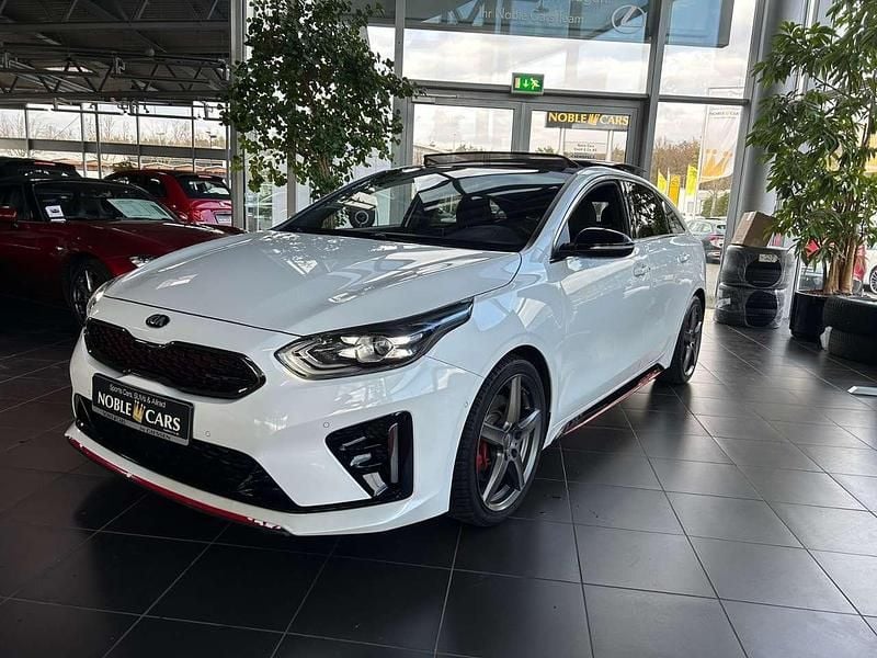 Gebraucht Kia ProCeed GT 204 PS (150 kW) 2019 Deluxe white (metallic) Kombi