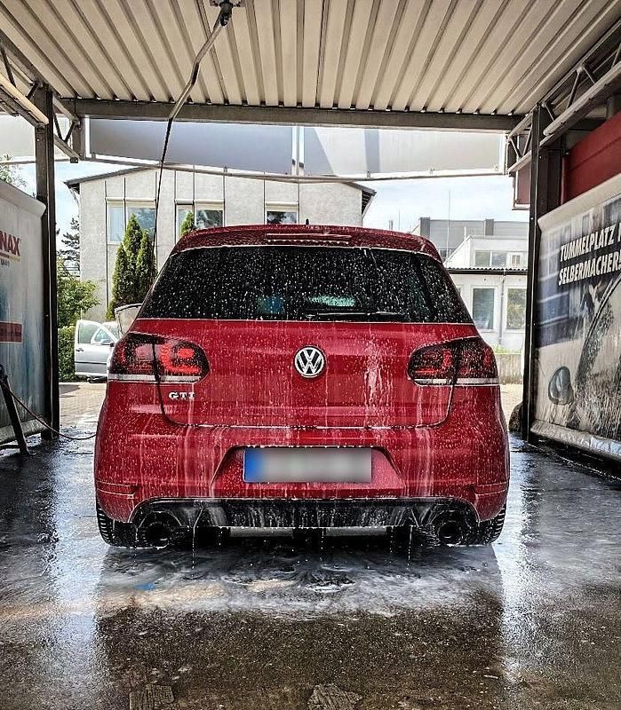 Gebraucht VW Golf VI Edition 235 PS (172 kW) 2011 Rot Kleinwagen