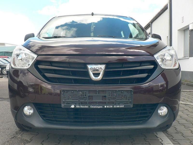 Gebraucht 2017 Dacia Lodgy Ambiance Van / Kleinbus | 4.100 € (Guter Preis) - Bild 1/4