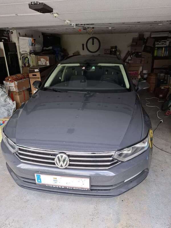 Grau Gebraucht 2019 VW Passat Business Kombi | 13.900 € (Fairer Preis) - Bild 1/4