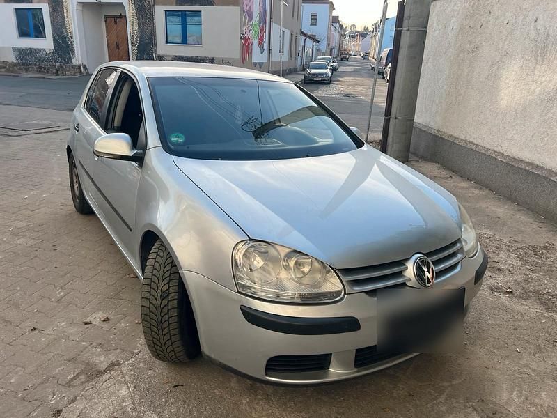 Gebraucht VW Golf IV 105 PS (77 kW) 2005 Silber Limousine