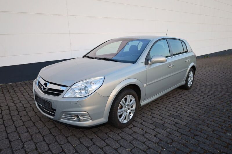 Gebraucht 2006 Opel Signum Edition Kombi | 2.999 € (Etwas zu teuer) - Bild 1/4