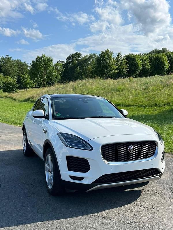 Gebraucht Jaguar E-Pace S 179 PS (131 kW) 2019 Weiß SUV