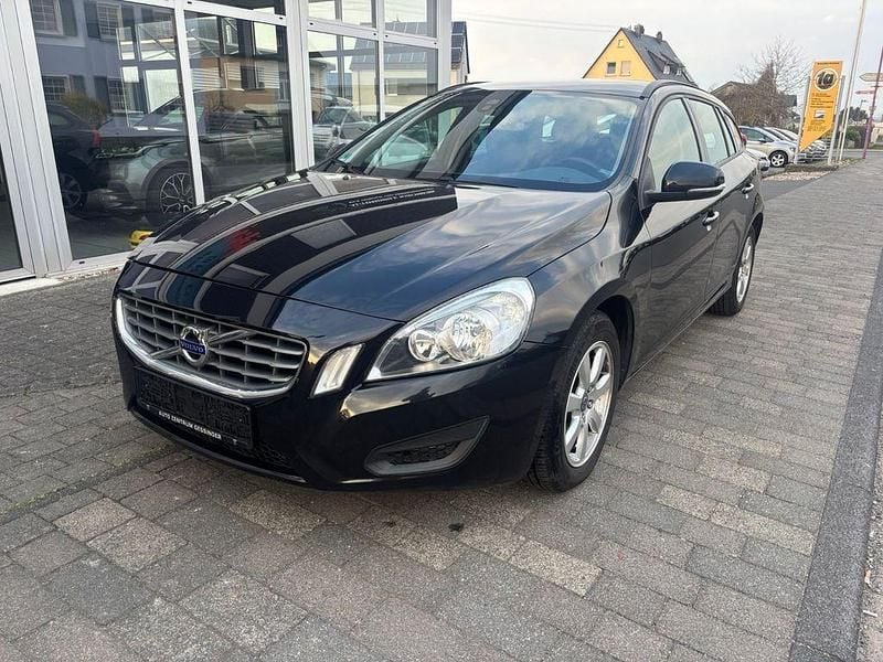 Gebraucht Volvo V60 Kinetic 150 PS (110 kW) 2011 Schwarz Kombi