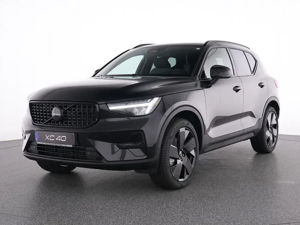 Gebraucht Volvo XC40 Plus 163 PS (119 kW) 2025 Schwarz SUV