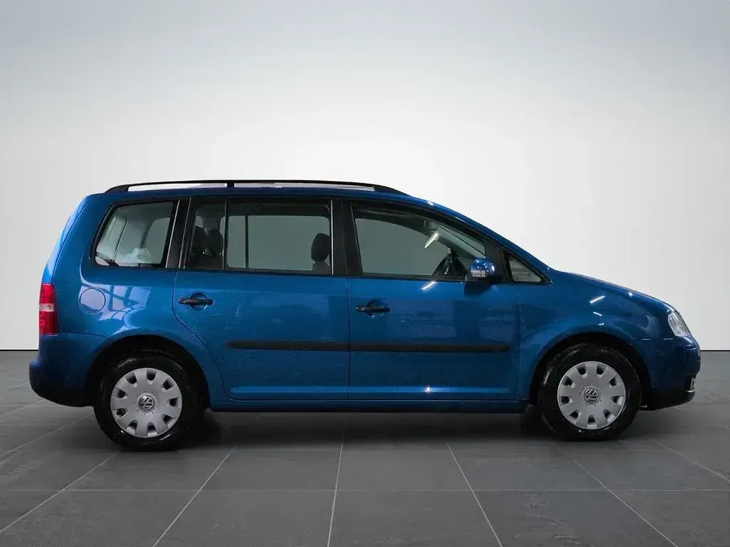 Gebraucht VW Touran 102 PS (75 kW) 2004 Blau Van / Kleinbus
