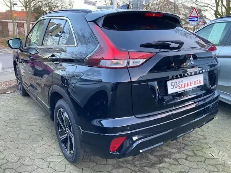 Używany Mitsubishi Eclipse Cross Plus 188 KM (138 kW) 2022 Czarny SUV