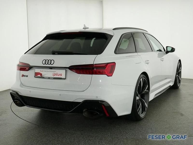 Gebraucht Audi RS6 Ambiente 600 PS (441 kW) 2022 Gletscherweiß metallic Kombi