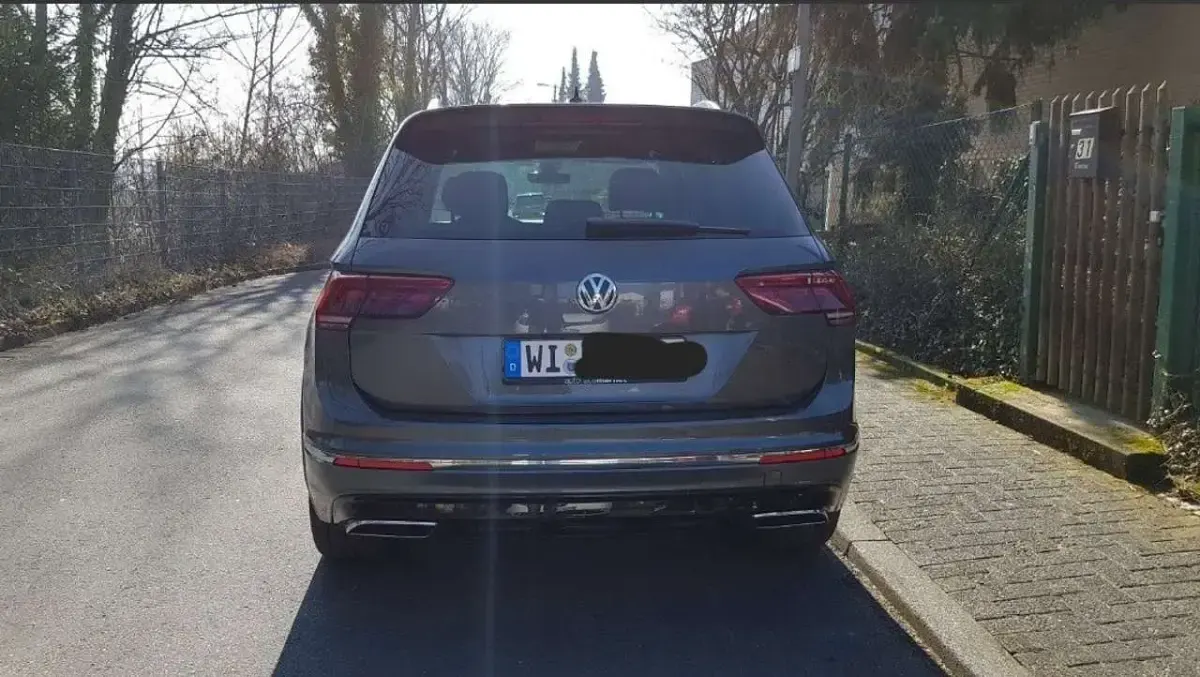 Gebraucht VW Tiguan Highline 220 PS (161 kW) 2018 Grau SUV