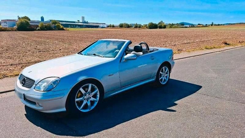 Gebraucht Mercedes SLK200 163 PS (119 kW) 2002 Silber Cabrio