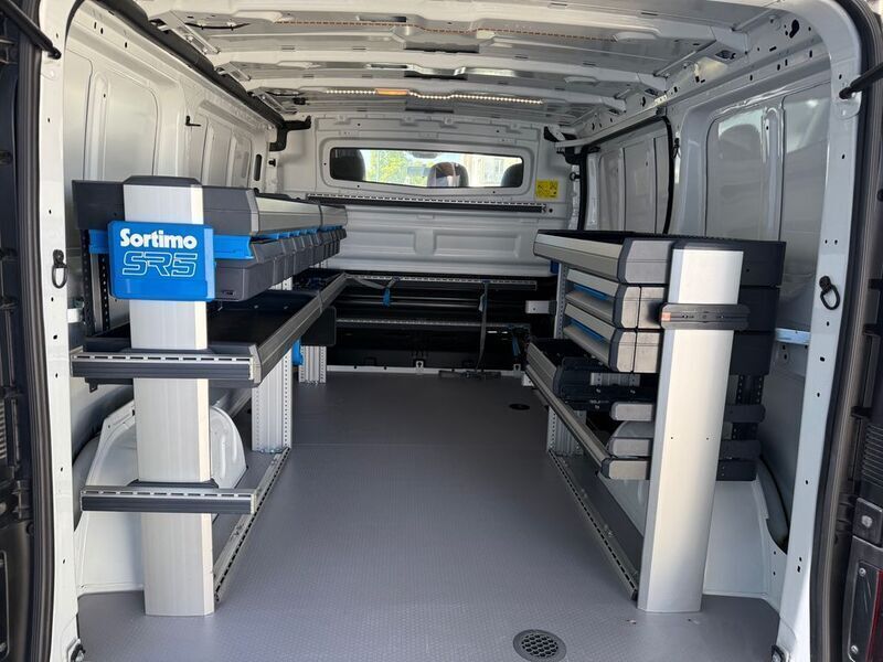 Weiß Gebraucht 2019 Renault Trafic Komfort Van | 18.800 € (Fairer Preis) - Bild 1/3