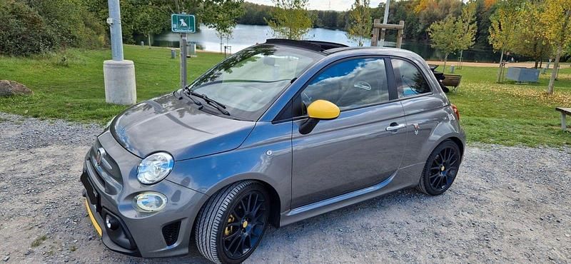 Grau Gebraucht 2017 Abarth 595C Pista Cabrio | 15.999 € (Etwas zu teuer) - Bild 1/4