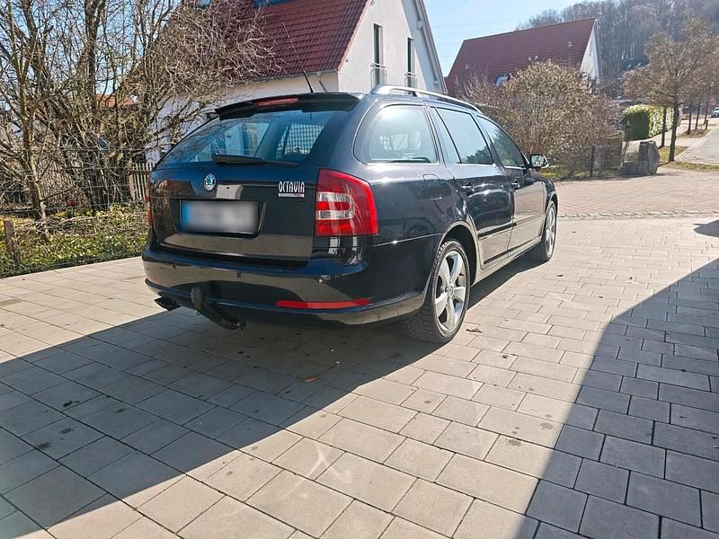 Gebraucht Skoda Octavia Sport 160 PS (117 kW) 2007 Schwarz Kombi