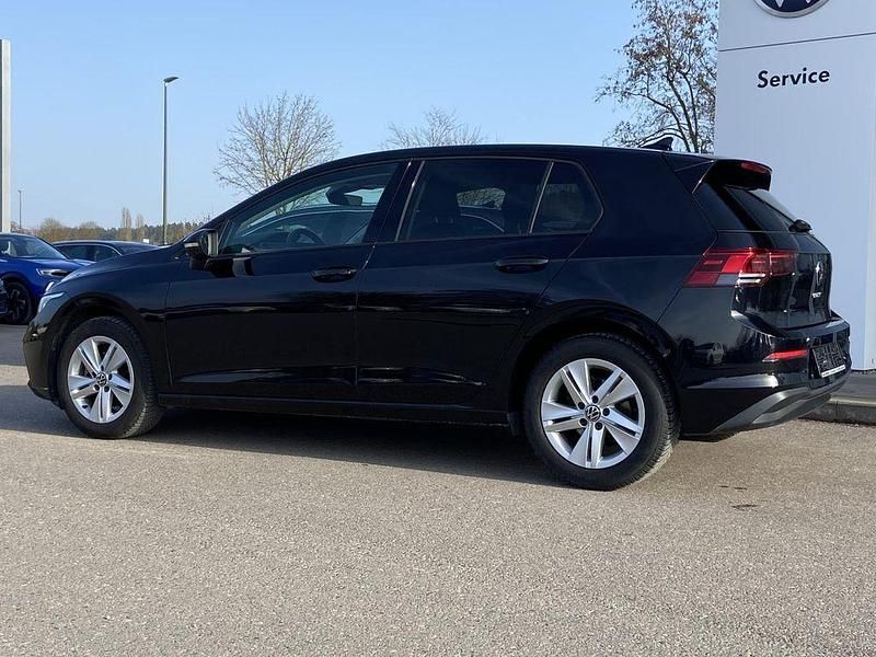 Gebraucht VW Golf VIII Active 131 PS (96 kW) 2023 Schwarz Limousine