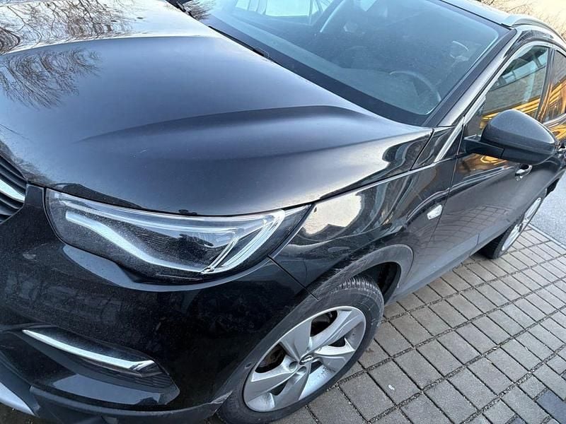 Gebraucht Opel Grandland X Innovation 120 PS (88 kW) 2017 Schwarz SUV