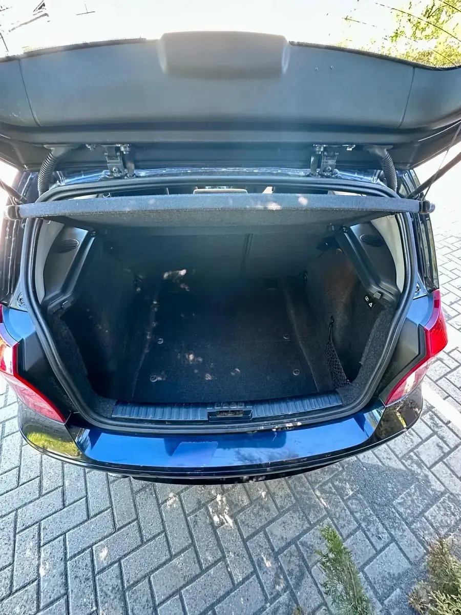 Second-hand BMW 116 122 CP (89 kW) 2007 Albastru Hatchback