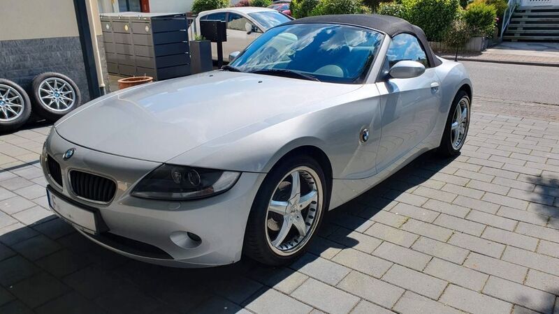 Silber Gebraucht 2005 BMW Z4 Performance Cabrio | 8.400 € (Guter Preis) - Bild 1/4
