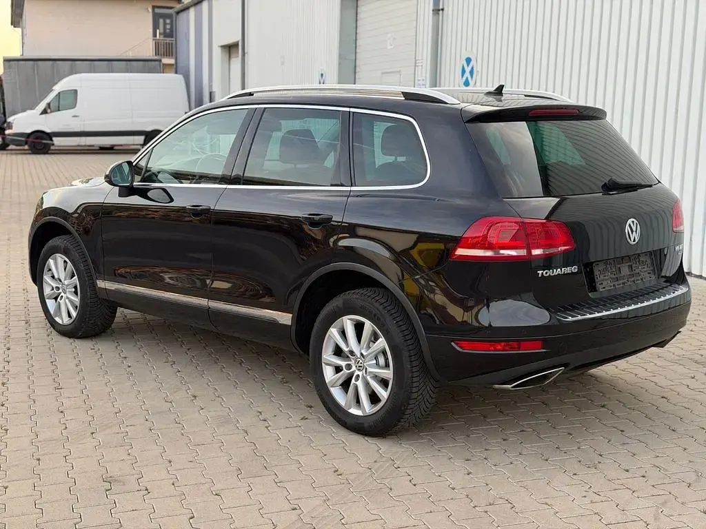 Używany VW Touareg 245 KM (180 kW) 2012 Czarny SUV