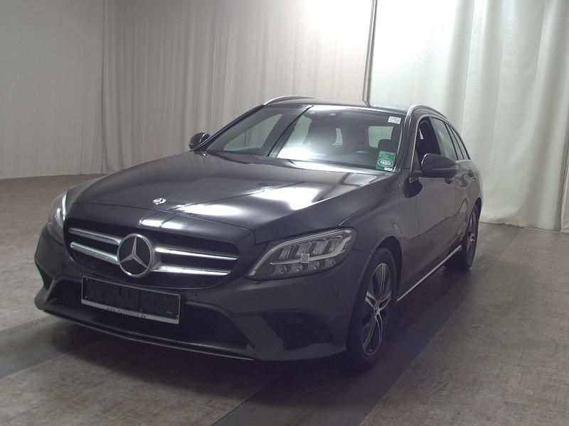 Gebraucht Mercedes C180 Avantgarde 160 PS (117 kW) 2021 Grau Kombi