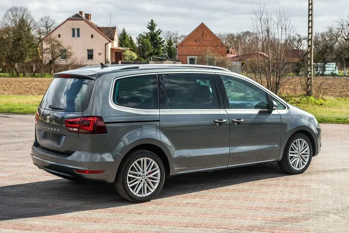 Gebraucht Seat Alhambra Crono Plus 184 PS (135 kW) 2015 Grau Van / Kleinbus