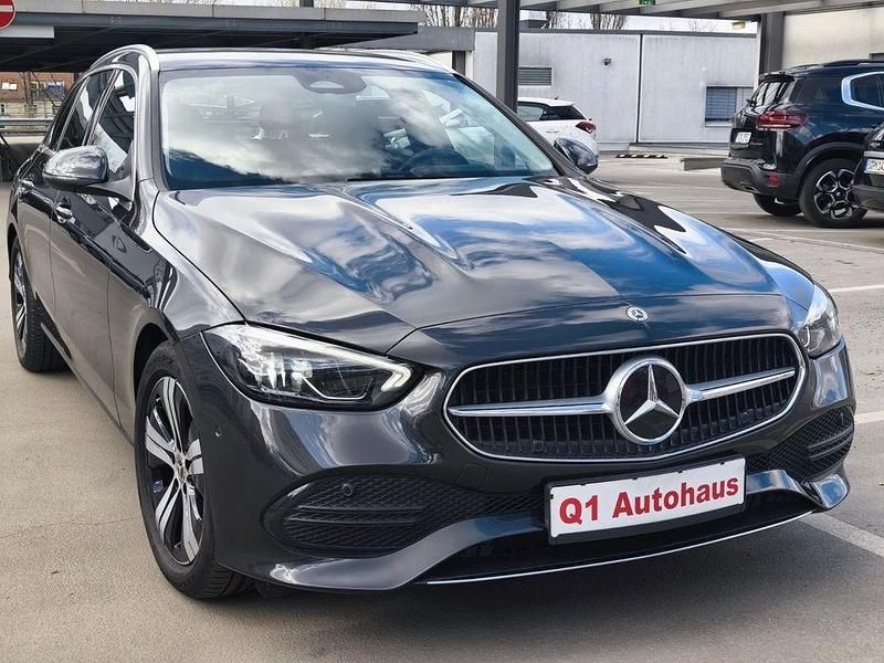 Gebraucht Mercedes C200 204 PS (150 kW) 2022 Grafitgrau  metalliclack Kombi