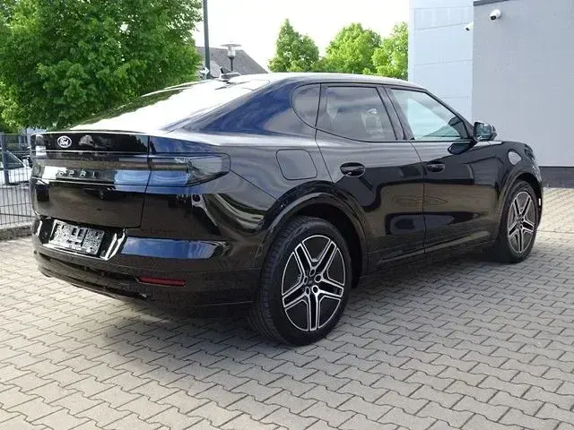 Usado Ford Capri Premium 210 kW (286 CV) 2024 Negro SUV