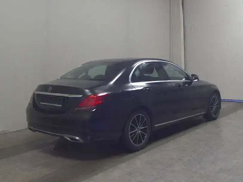 Gebraucht Mercedes C300 Avantgarde 272 PS (200 kW) 2020 Schwarz Limousine