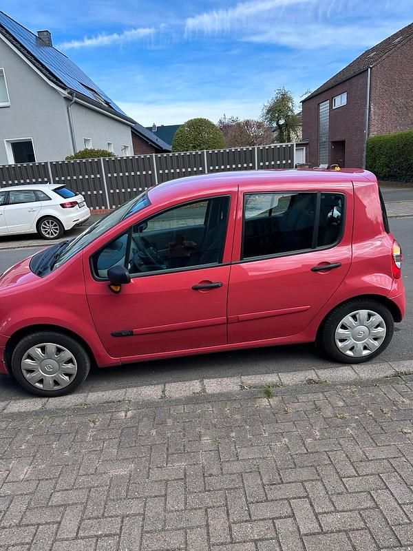 Second-hand Renault Modus 75 CP (55 kW) 2005 Roșu Monovolum