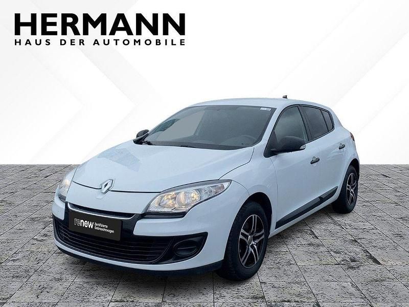 Gebraucht Renault Mégane Authentique 101 PS (74 kW) 2013 Weiß Limousine