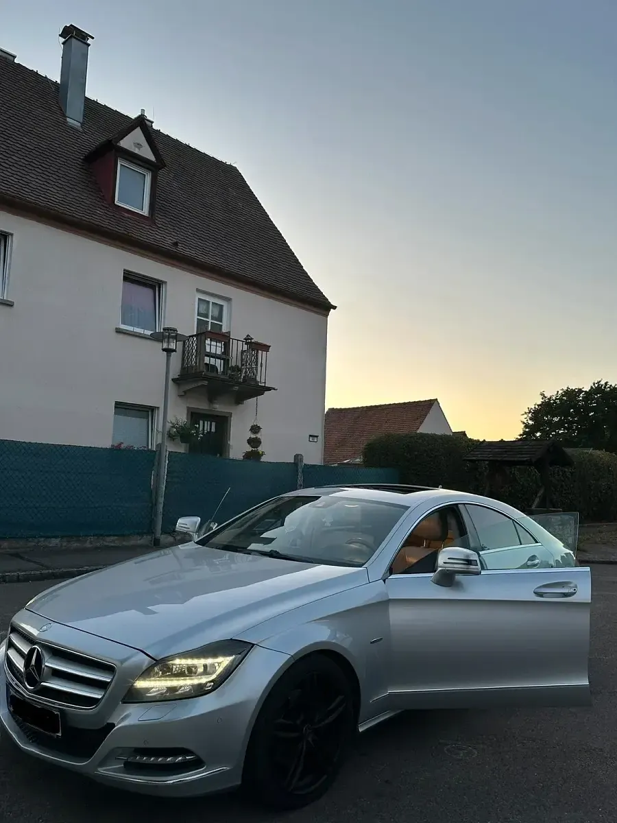 Gebraucht Mercedes CLS350 265 PS (194 kW) 2012 Silber Coupé