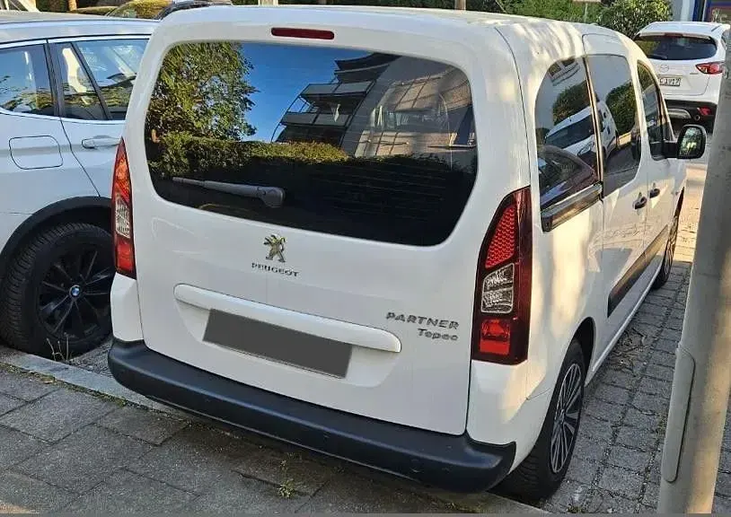 Gebraucht Peugeot Partner Tepee Active 98 PS (72 kW) 2012 Weiß Van / Kleinbus