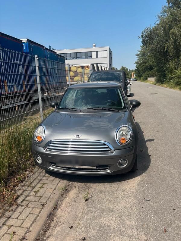 Grau Gebraucht 2009 Mini Cooper Kleinwagen | 1.799 € (Superpreis) - Bild 1/4