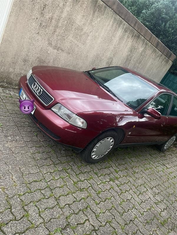 Rot Gebraucht 1998 Audi A4 Limousine | 650 € (Superpreis) - Bild 1/4