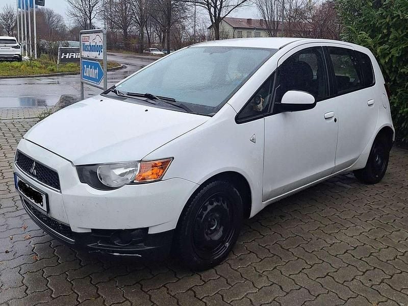 Weiß Gebraucht 2011 Mitsubishi Colt Edition Limousine | 1.300 € (Guter Preis) - Bild 1/1